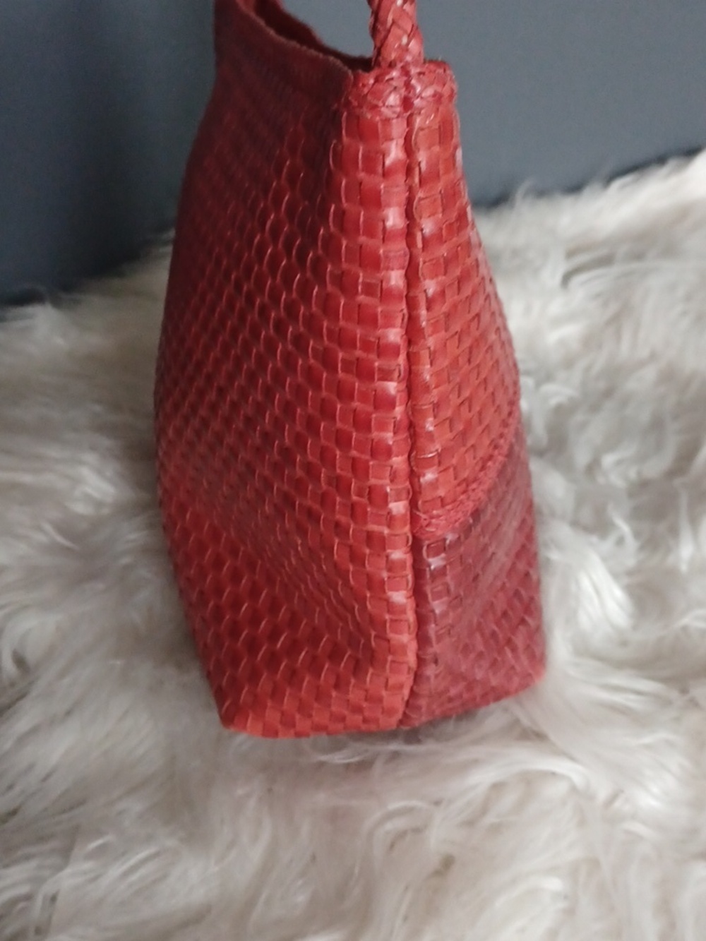 Woven Brazilian Leather Shoulder Bag - Picture 4 of 16